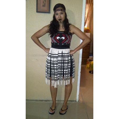 KH005 womens maori costume cust photo